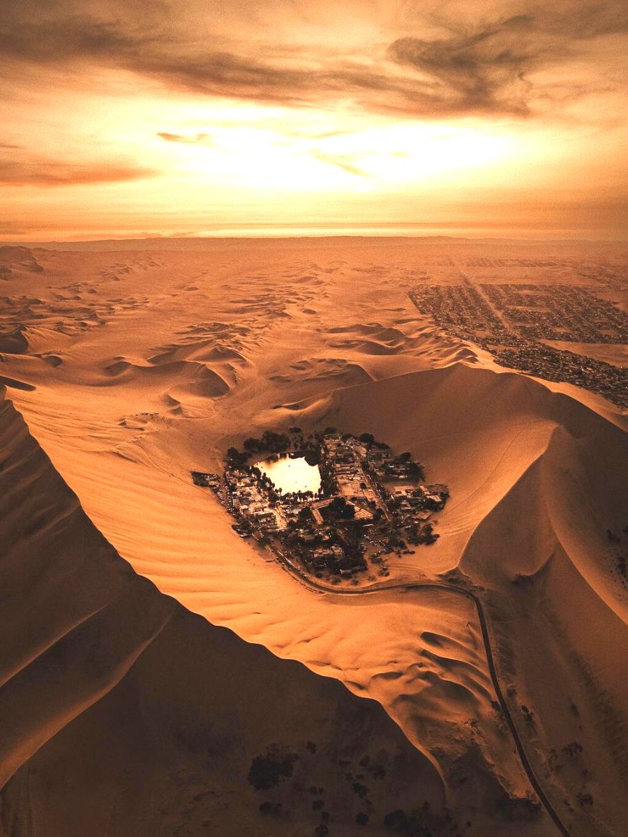 Huacachina Desert